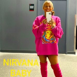 Meet your Posher, Deezll